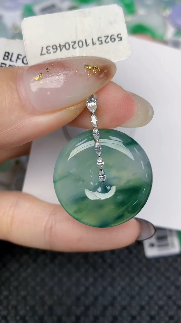 颈饰18K金镶嵌翡翠天然缅甸翡翠a货百元以上9元证书费自理