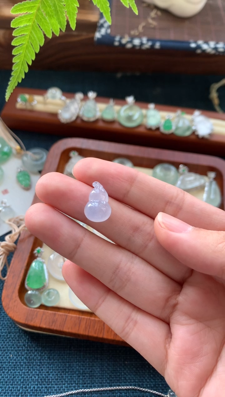 【闪购商品】翡翠未镶嵌吊坠(不含链)葫芦
