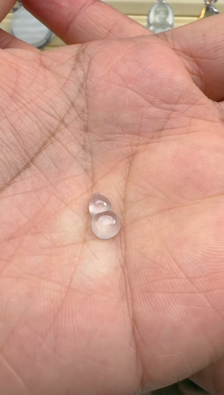 【闪购商品】翡翠颈饰未镶嵌葫芦