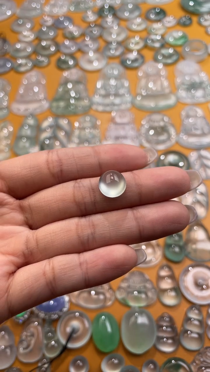 【闪购商品】翡翠颈饰未镶嵌蛋面 11.5 10.6 6.3