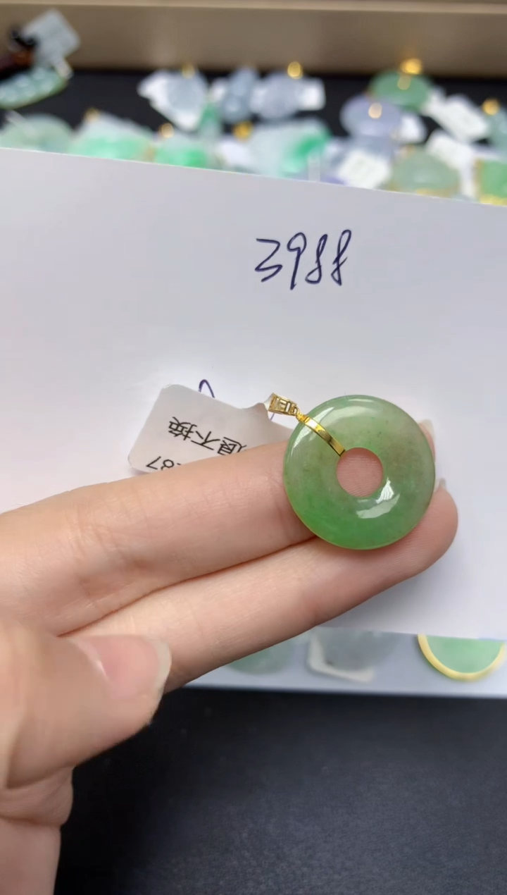 【闪购商品】翡翠颈饰18K金镶嵌 天然翡翠A货