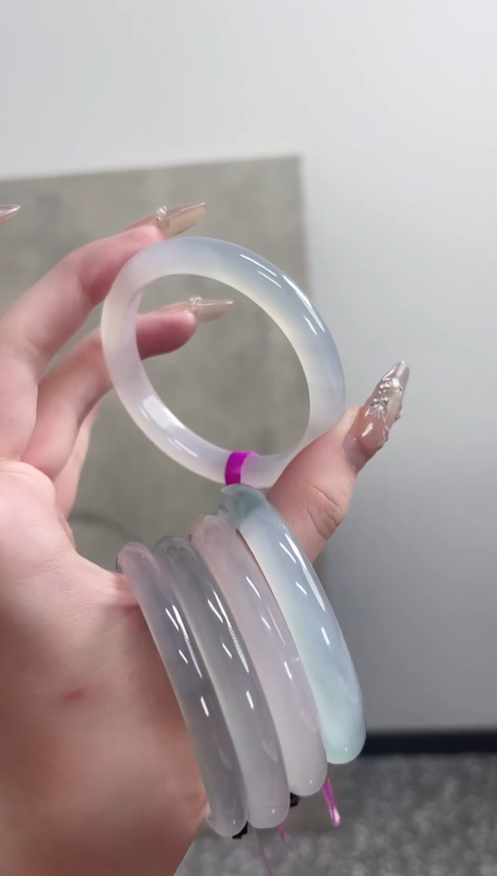 【闪购商品】玛瑙/玉髓手镯未镶嵌54-55圈需要包容发一只