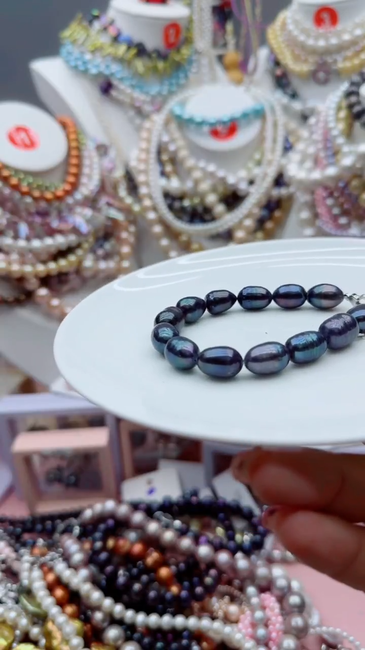 淡水珍珠未镶嵌颈饰1