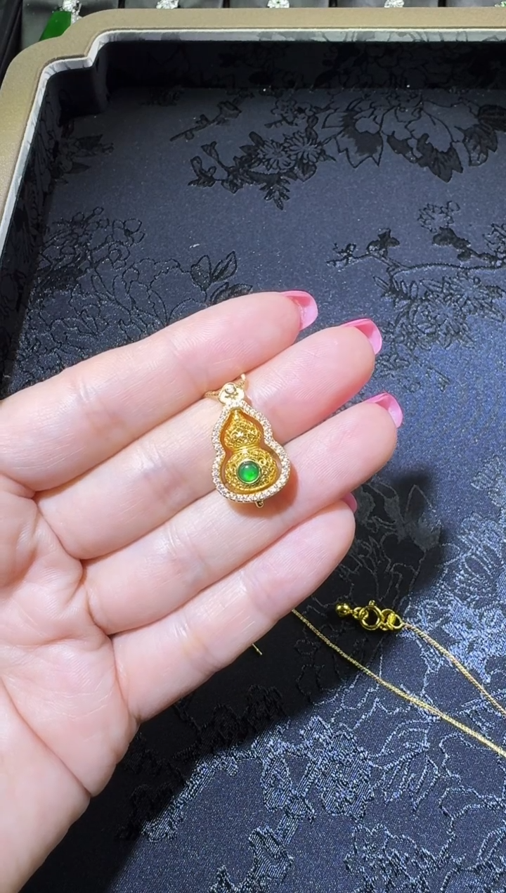 【闪购商品】翡翠吊坠(不含链)银S925镶嵌葫芦