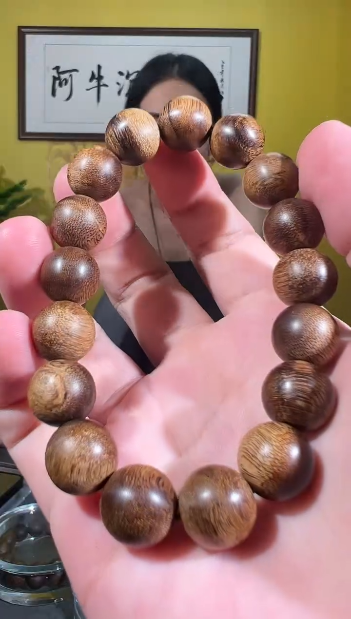 手串沉香39号1.2*15克富国岛红油多样性发一