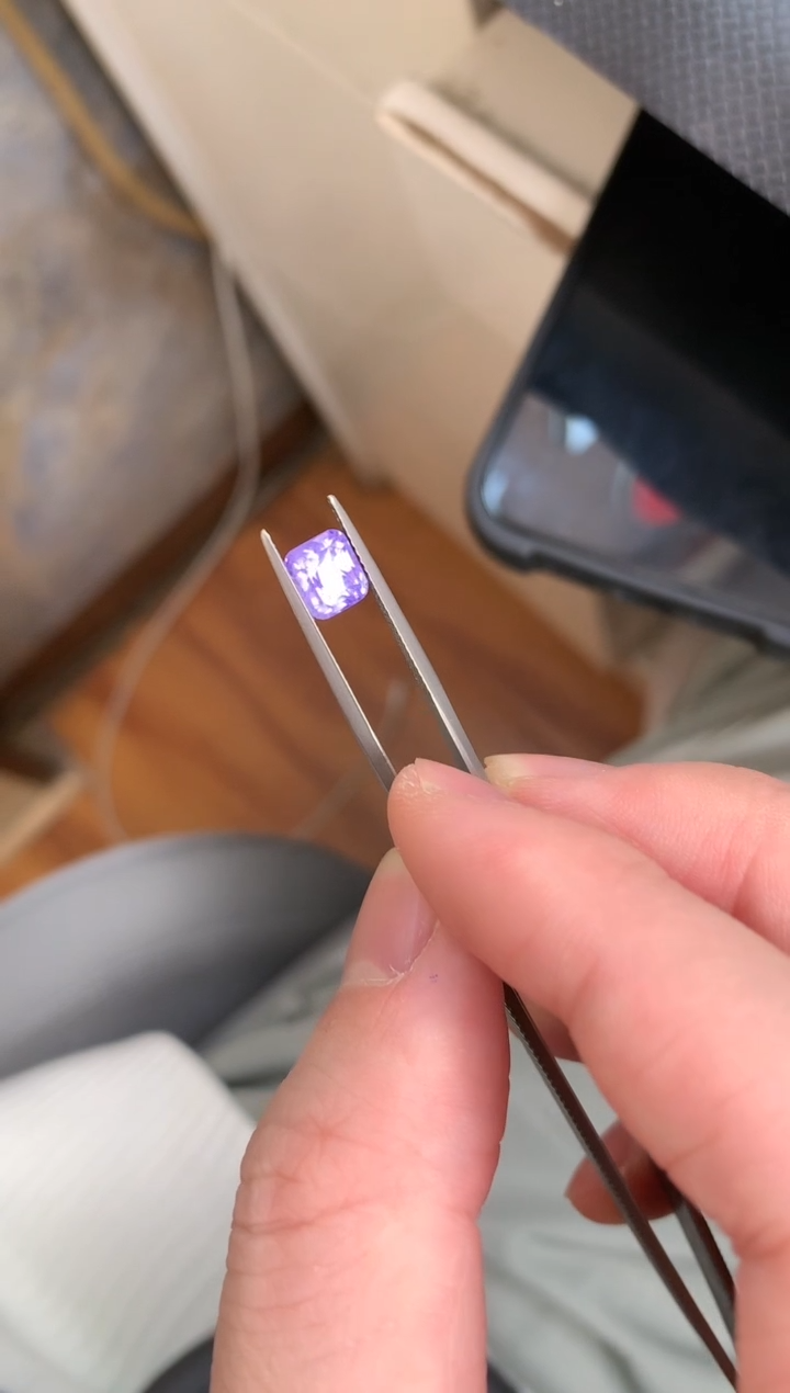 【闪购商品】蓝宝石裸石未镶嵌天然无烧紫色蓝宝石2.53ct