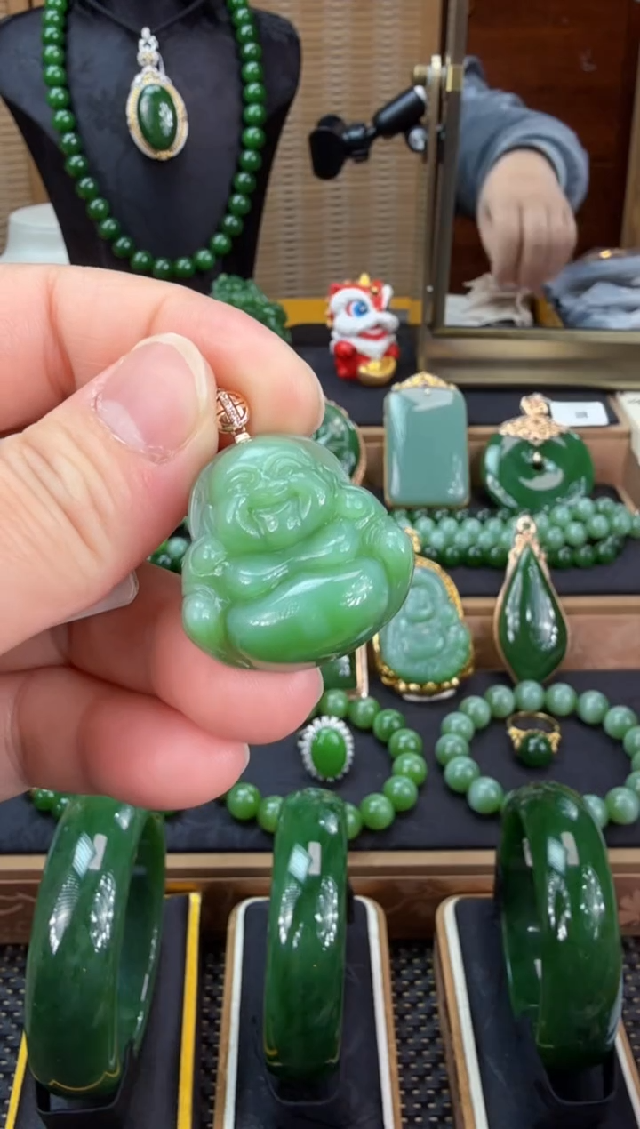 【闪购商品】和田玉（碧玉）吊坠(赠链)18K金镶嵌 