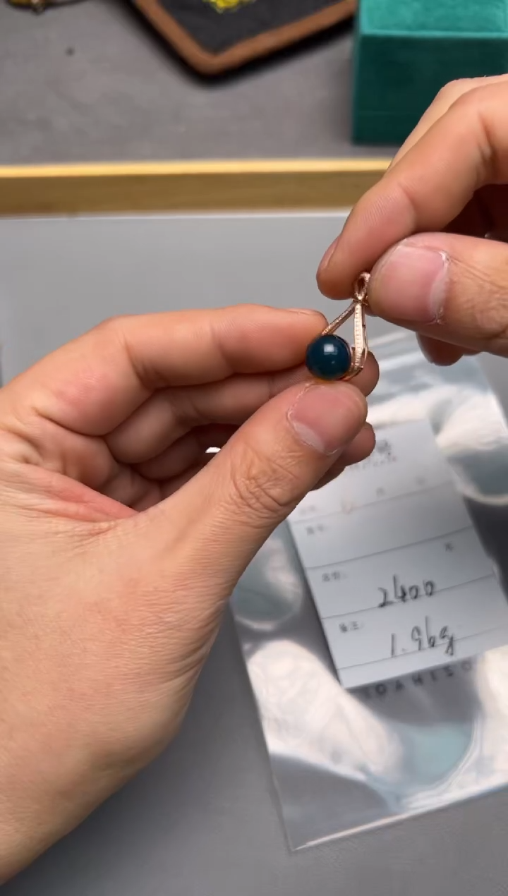 【闪购商品】琥珀珠宝奇石18K金镶嵌257725772577