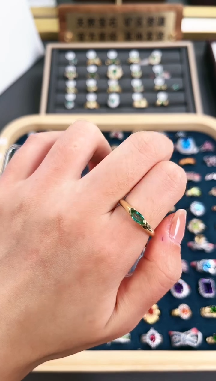 【闪购商品】祖母绿戒指银S925镶嵌W565