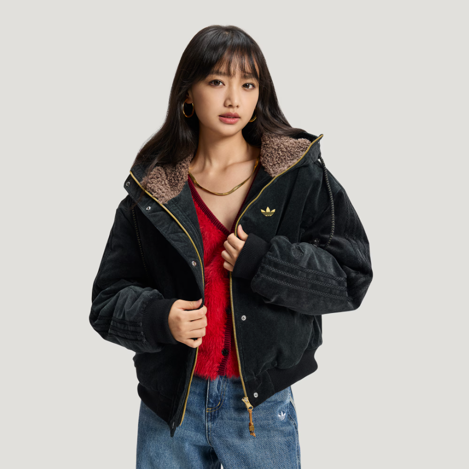 阿迪达斯JACKET PADDED 新年款保暖毛绒领运动连帽宽松棉服KT0722