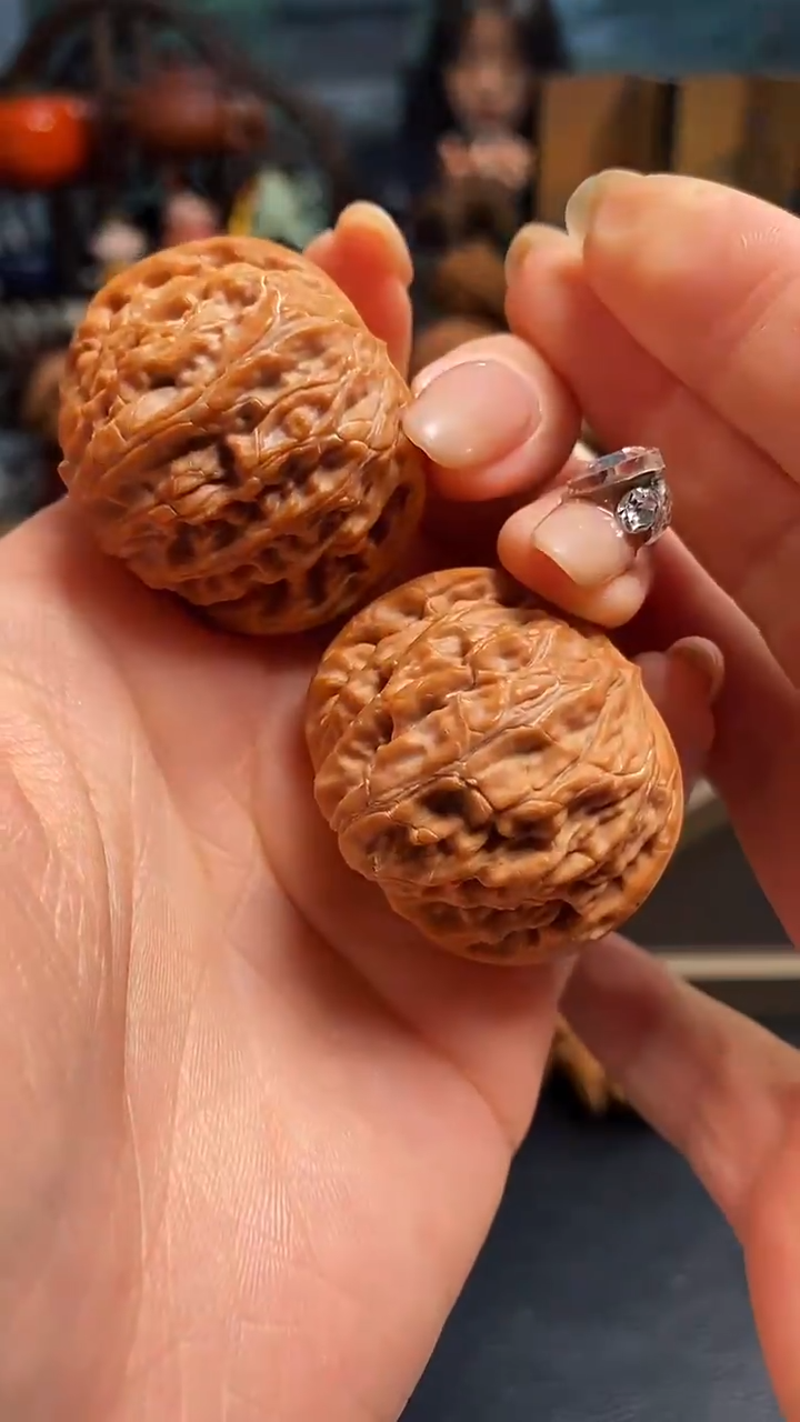 【闪购商品】文玩核桃把件F283磨盘37