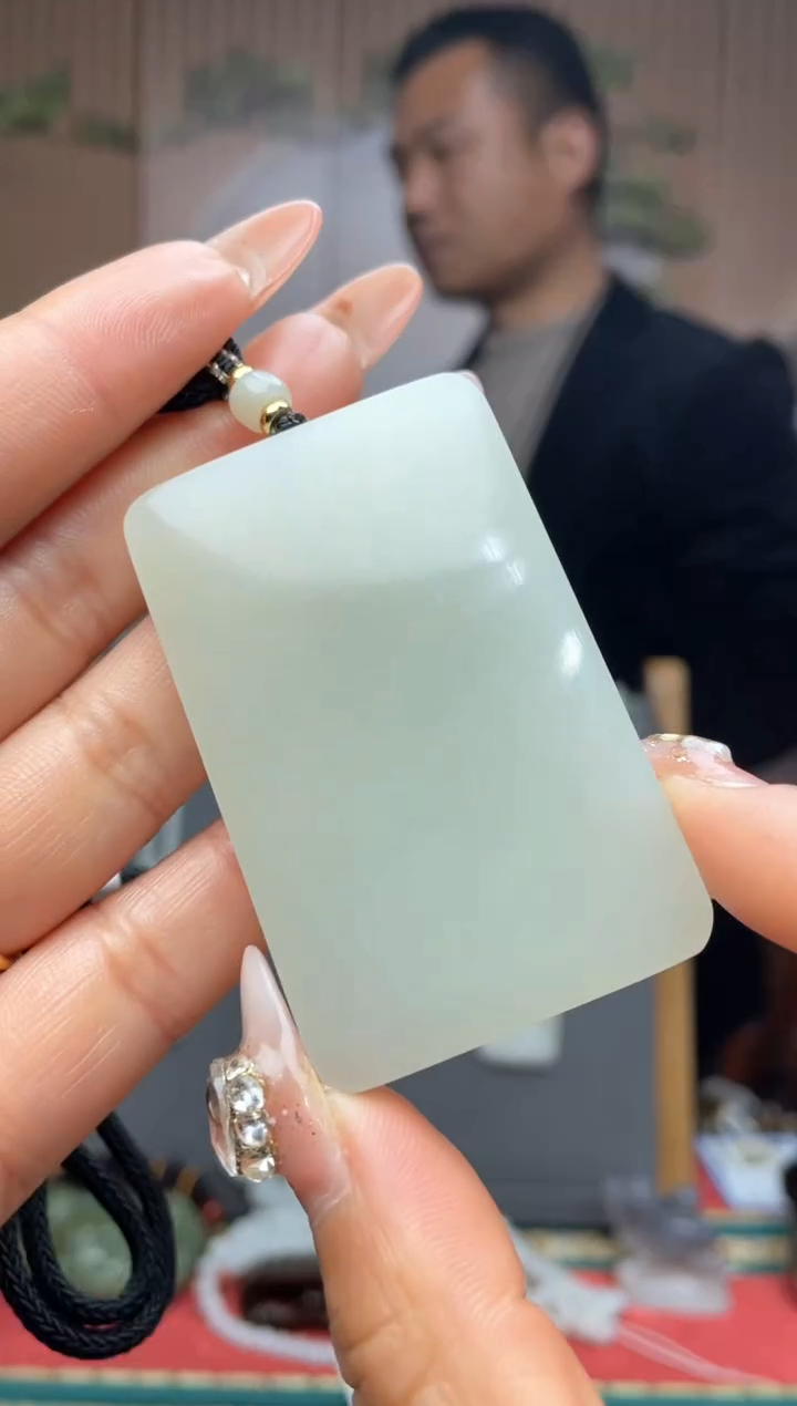 【闪购商品】和田玉颈饰未镶嵌一