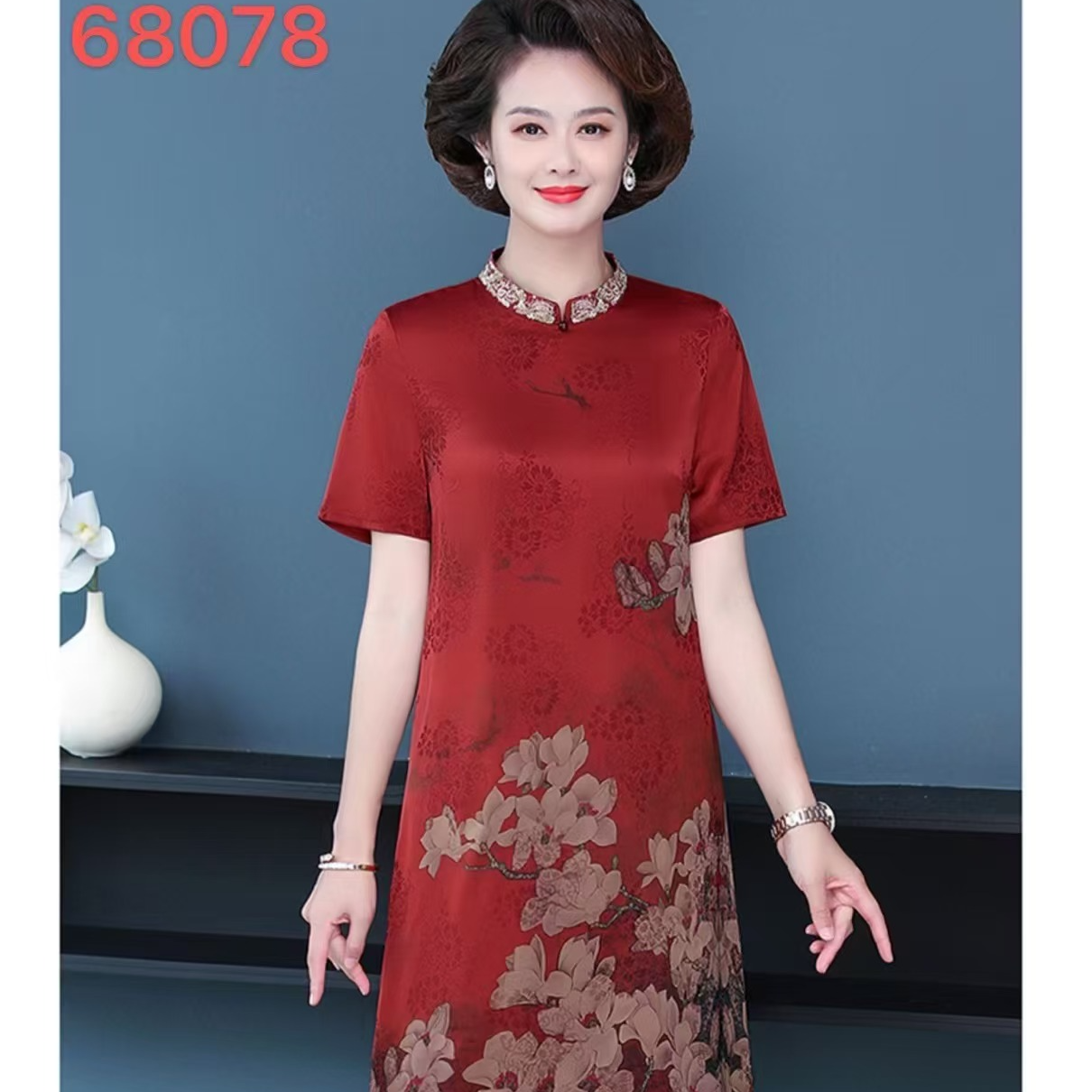 A190-夏装中老年女装宽松型高贵婚宴薄款时尚常规夏季连衣裙