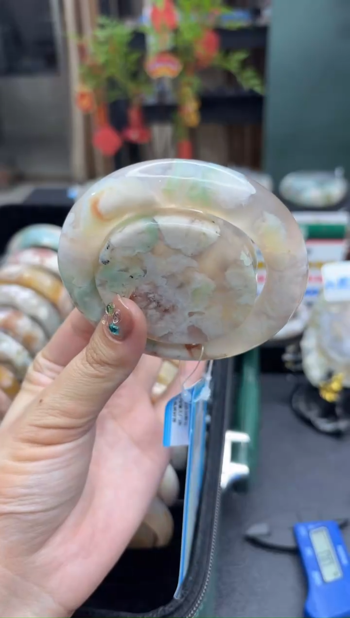 【闪购商品】石英质玉手镯未镶嵌10（56圈赠送镯心）