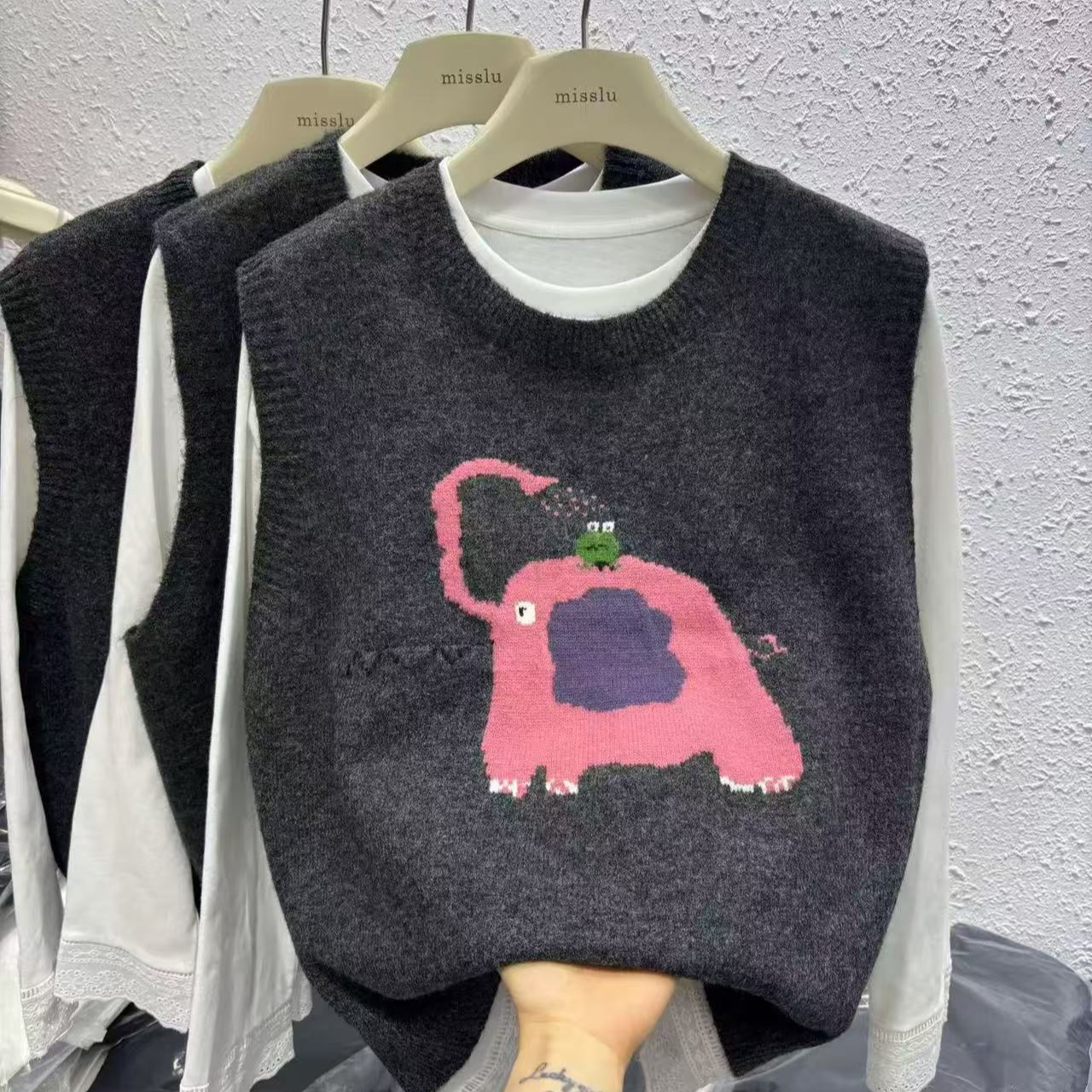 动物提花针织背心韩系卡通女秋冬季新款叠穿圆领无袖内搭坎肩上衣