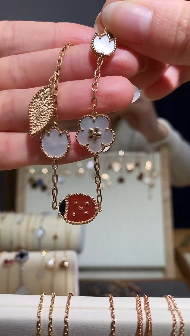 【闪购商品】玛瑙/玉髓手链18K金镶嵌手链