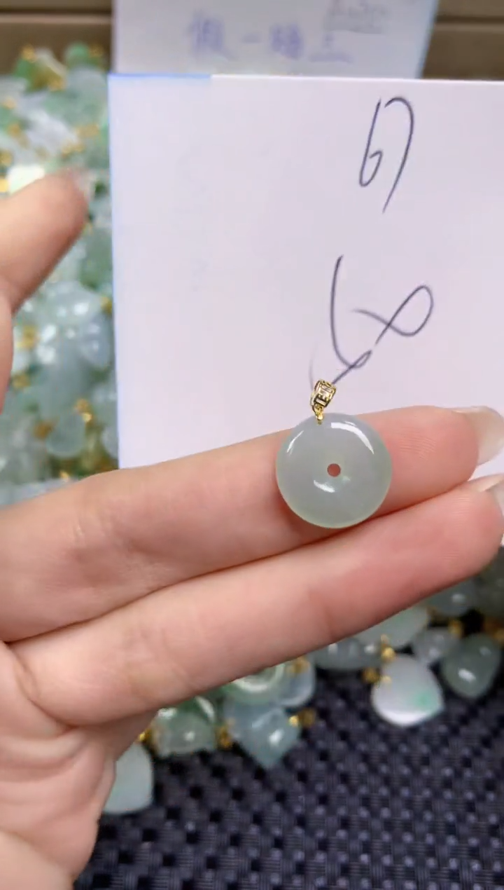 【闪购商品】翡翠颈饰18K金镶嵌天然缅甸A货翡翠