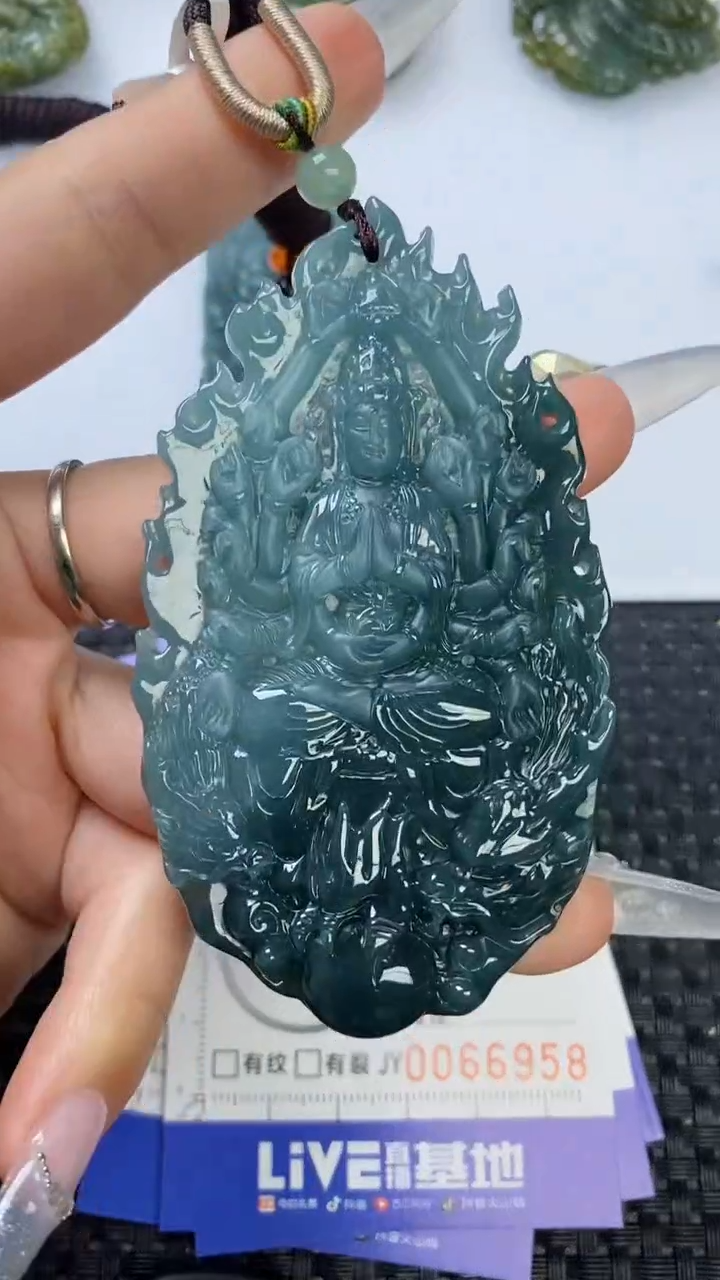 【闪购商品】翡翠颈饰未镶嵌11111111111111111