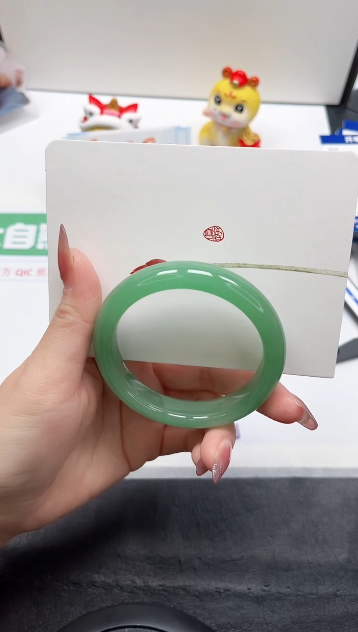 【闪购商品】石英质玉手镯未镶嵌116-56