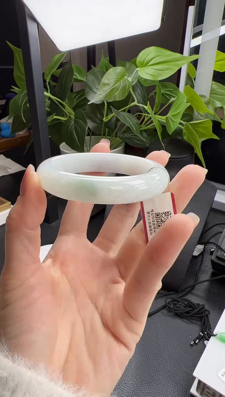 【闪购商品】翡翠手镯未镶嵌K508-31手镯56-57