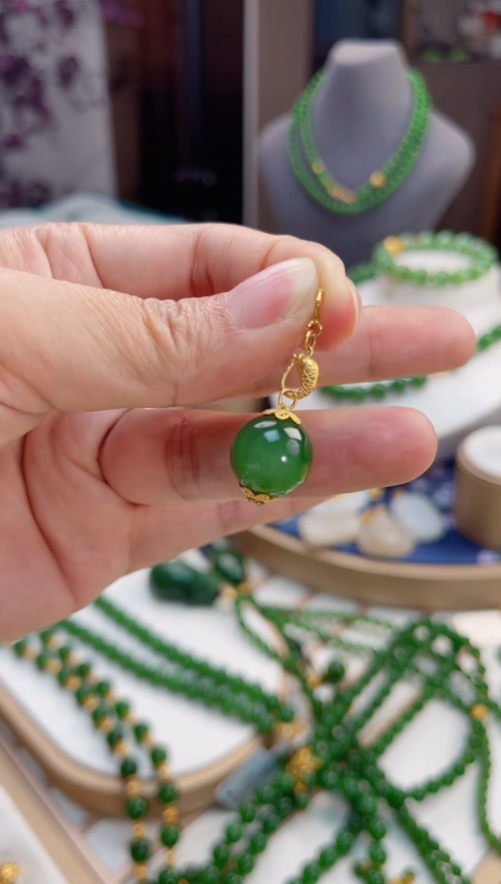 【闪购商品】和田玉吊坠18K金镶嵌12mm