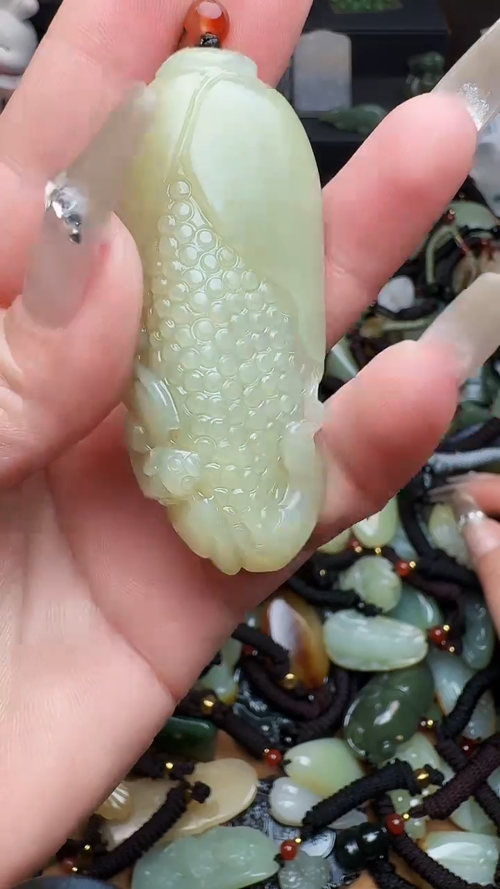 【闪购商品】和田玉颈饰未镶嵌大玉米