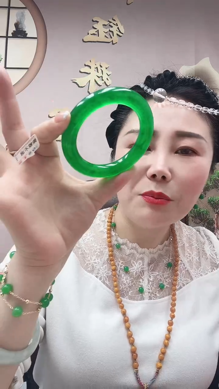 砖雕W28满绿高货手镯61圈口