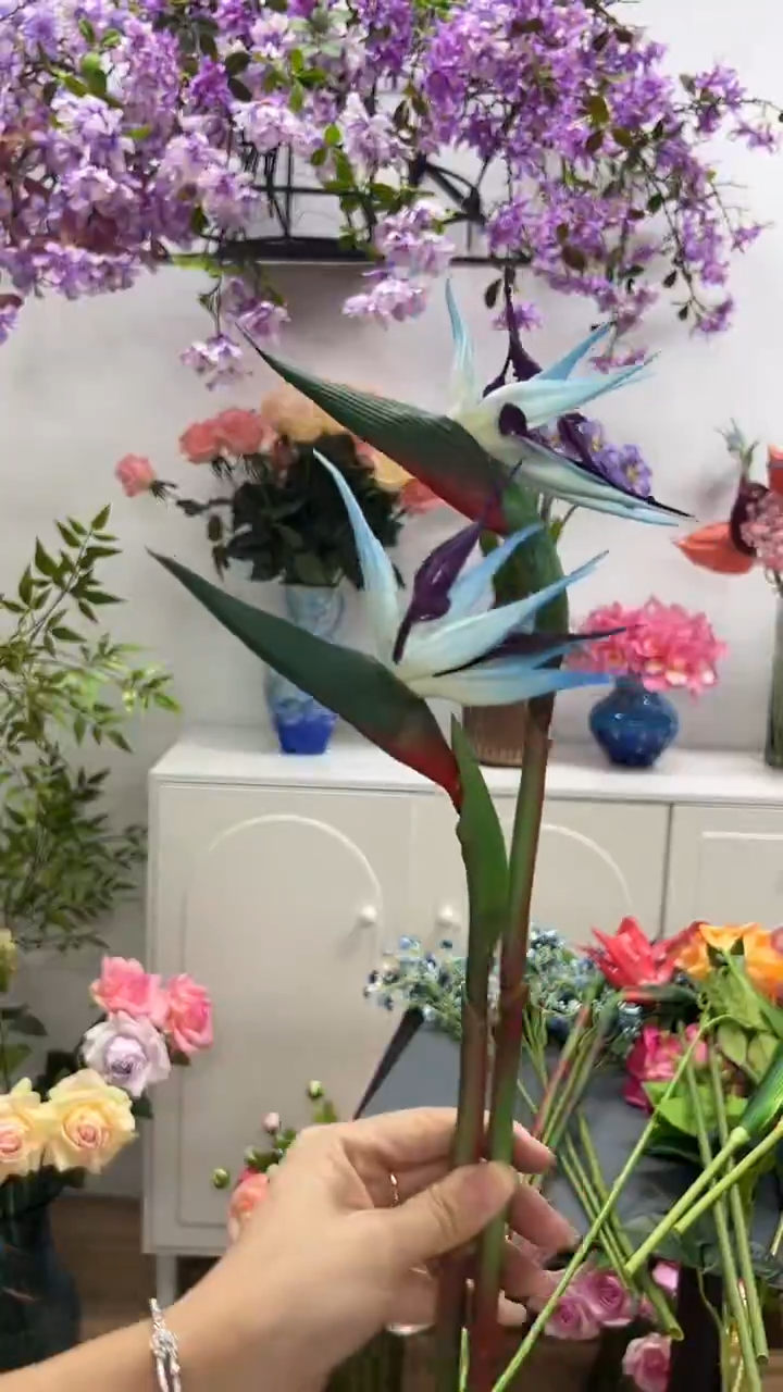 2枝蓝色天堂鸟组合