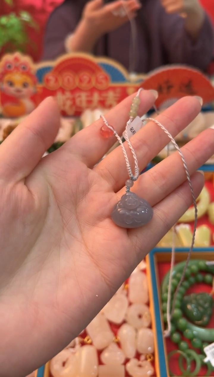 【闪购商品】和田玉吊坠未镶嵌烟紫抱抱佛