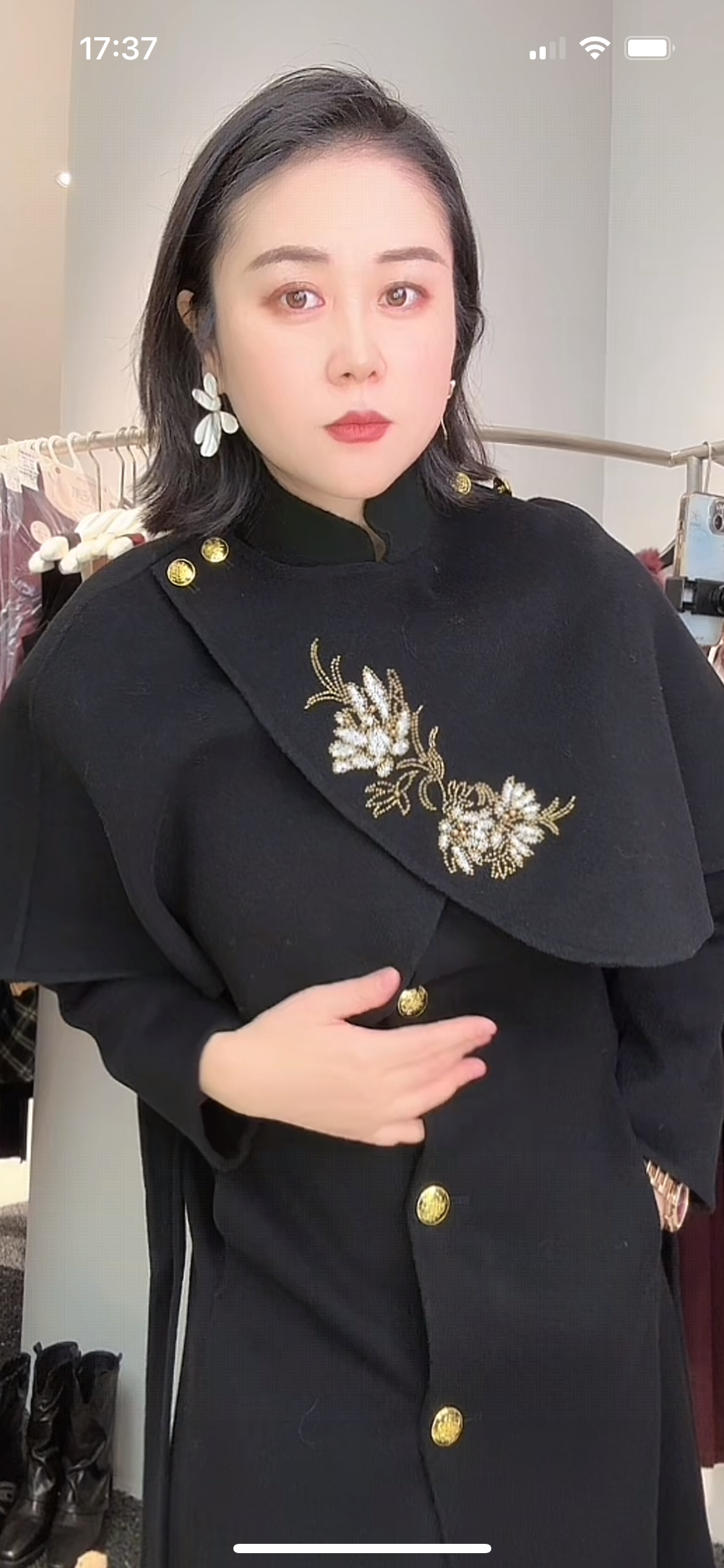 欧丽菲840秋冬女立领长袖长款刺绣毛呢外套旗袍网红国风设计师