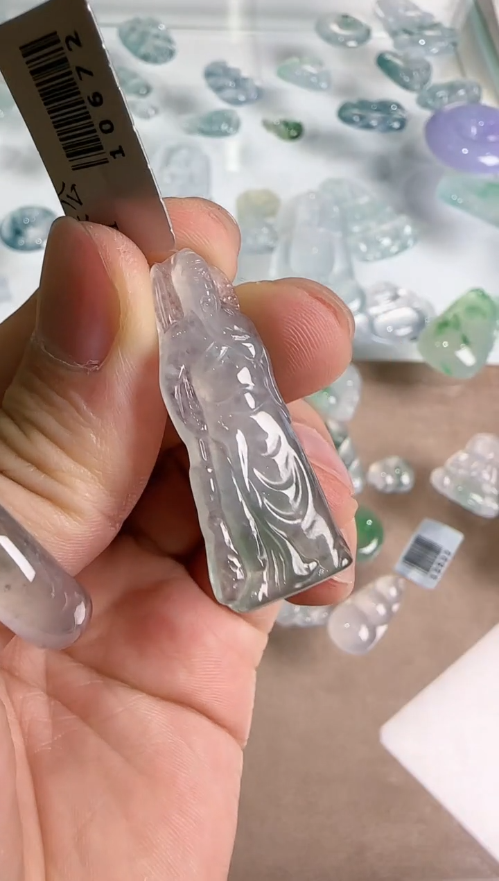 【闪购商品】翡翠吊坠(不含链)未镶嵌.