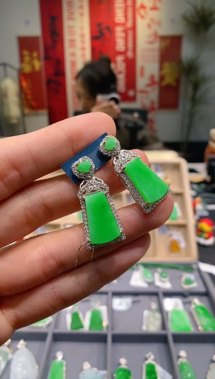 【闪购商品】翡翠吊坠(不含链)银S925镶嵌无事牌