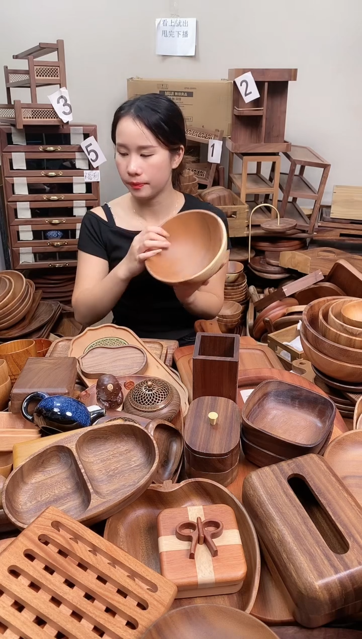 木 南美胡桃木碗20*8cm 