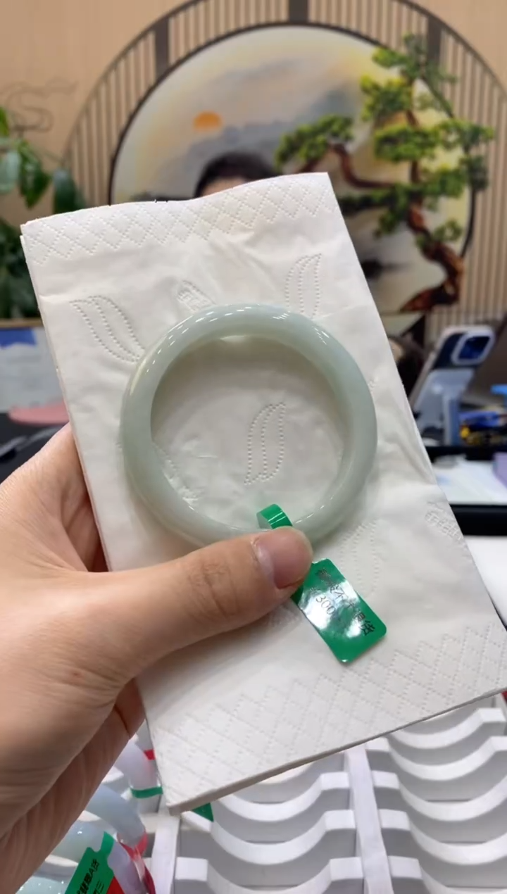 【闪购商品】翡翠手镯未镶嵌000011588