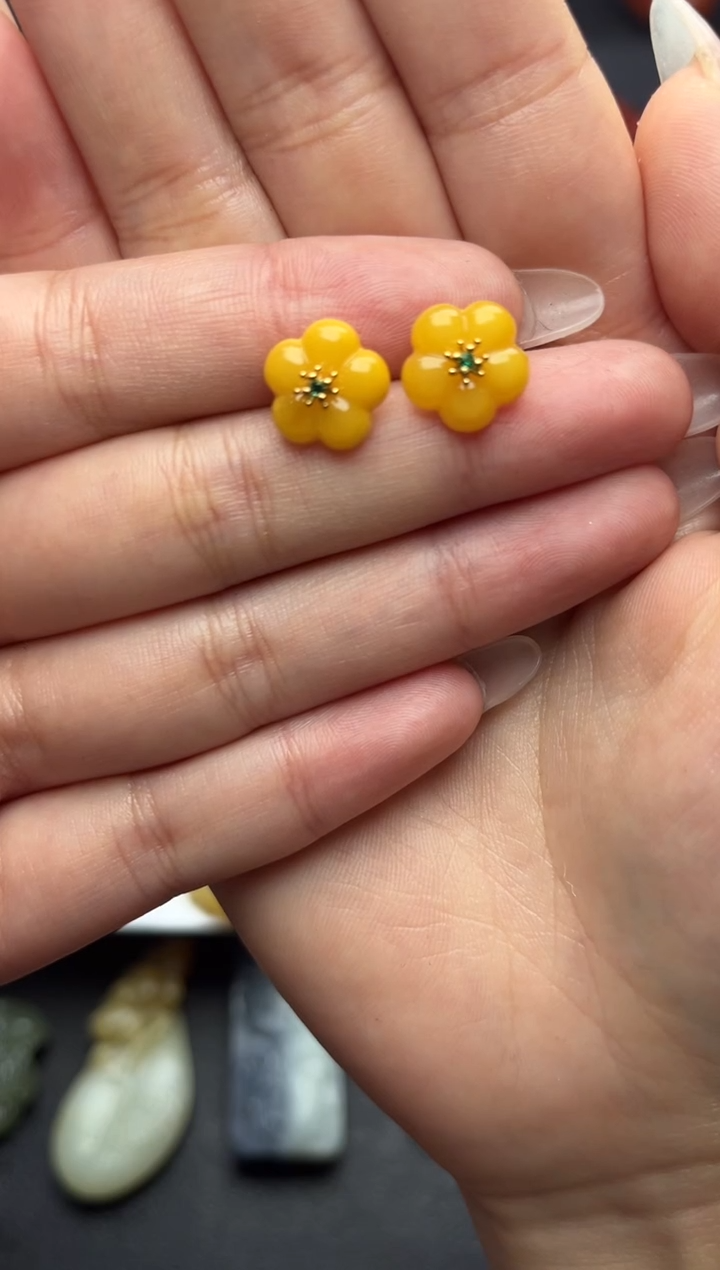 琥珀银S925镶嵌耳饰花朵