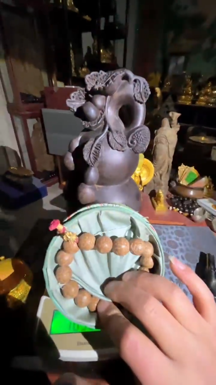 【闪购商品】滴血莲花菩提吊坠1