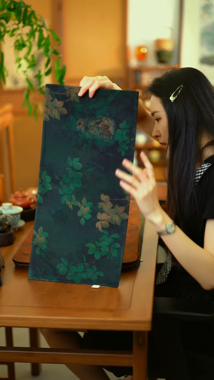 爆款来袭~暗夜牡丹小片