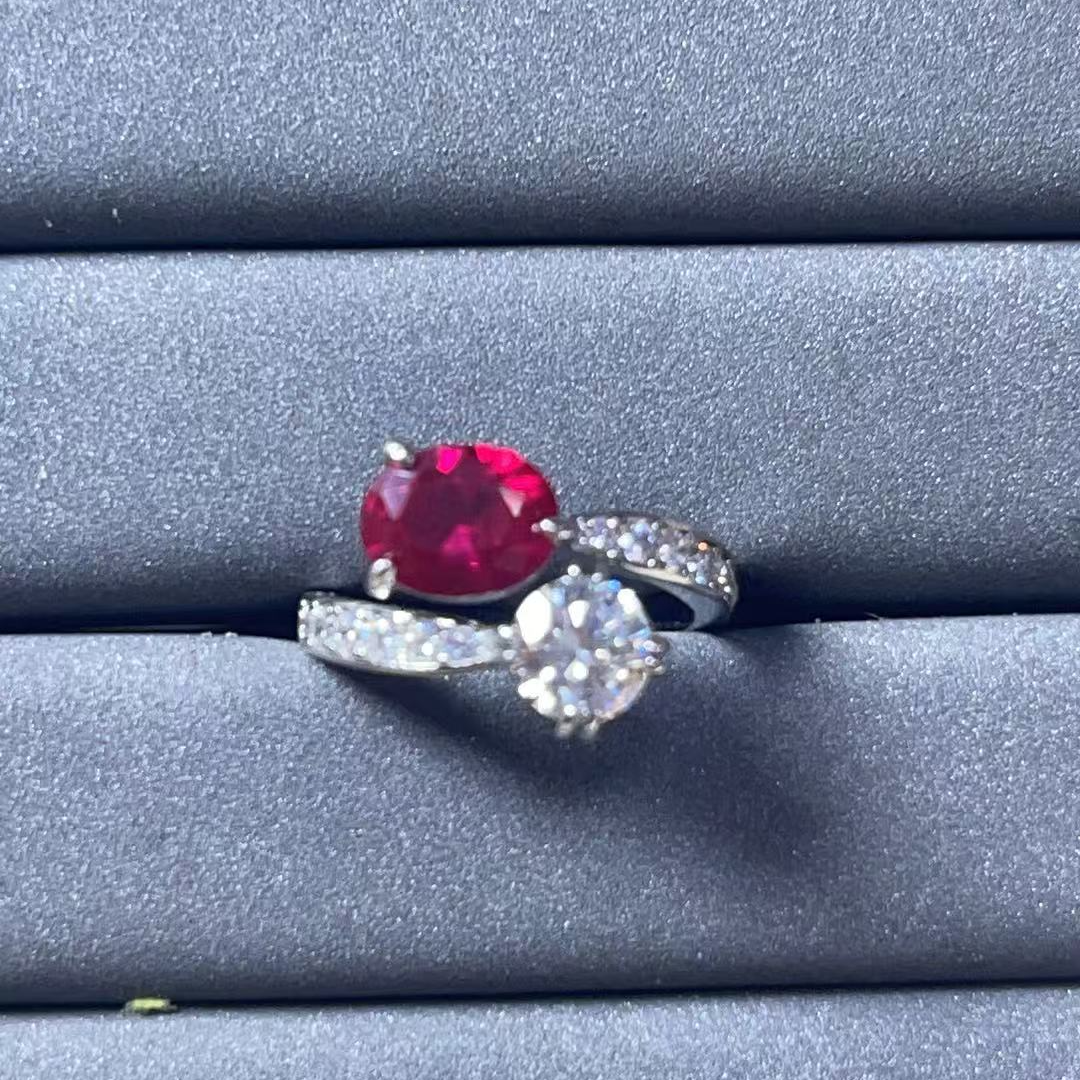 宝阁甄选红白双色戒指265