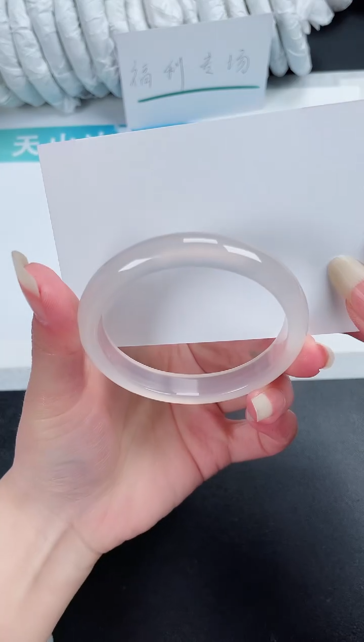 【闪购商品】石英质玉手镯未镶嵌436-55.5