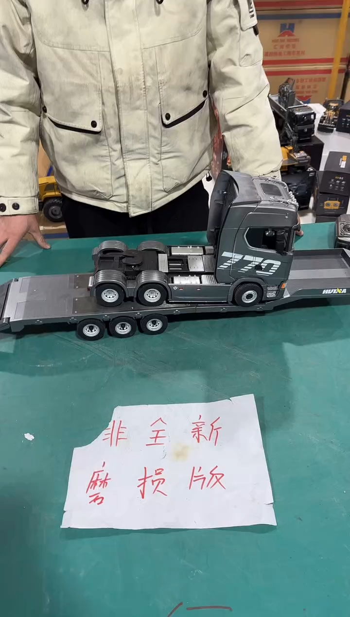 非全新斯堪尼亚770拖头+拖挂 灰色套装