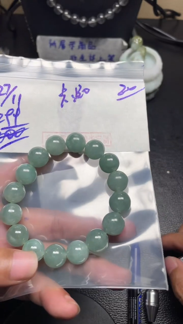 未镶嵌定制翡翠翡翠毛货抛光多样性发货拍一发一