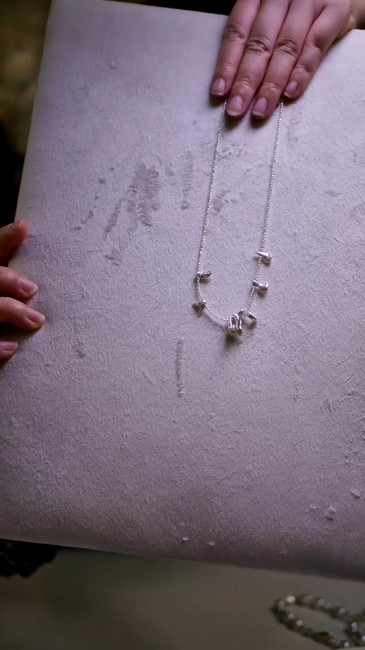 18K金镶嵌颈饰海水珍珠珍珠