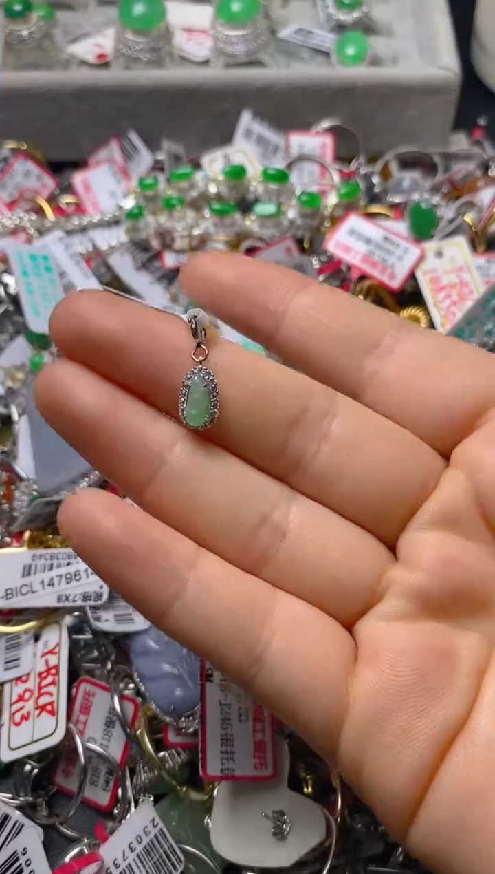 银S925镶嵌戒指翡翠百内无证书