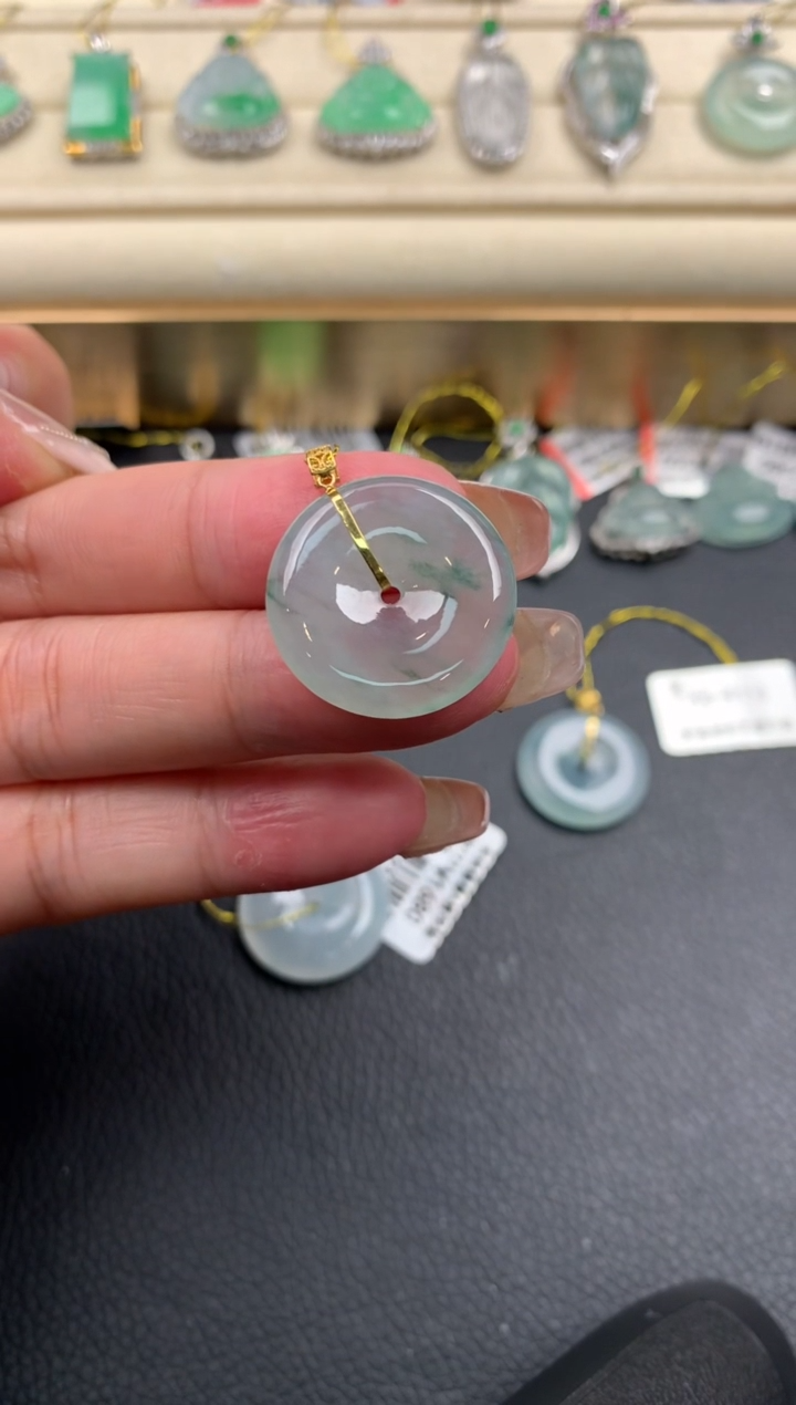 【闪购商品】翡翠颈饰18K金镶嵌Q113       