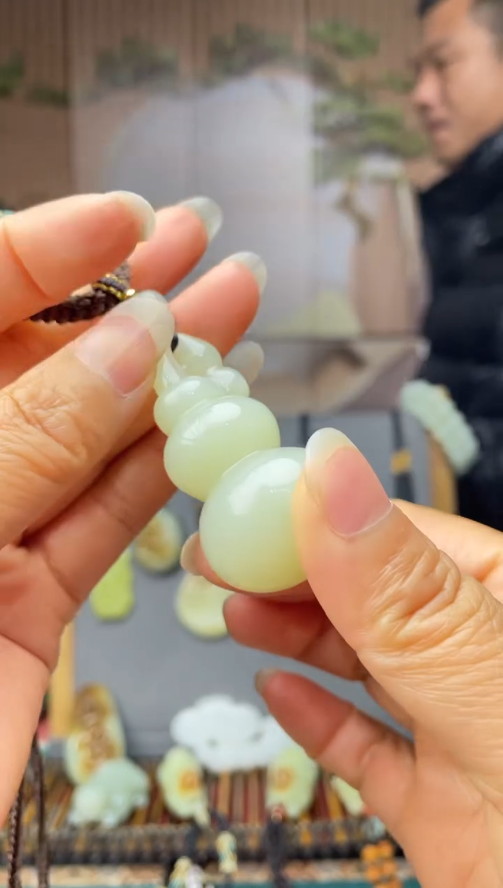 颈饰未镶嵌和田玉拍一发一