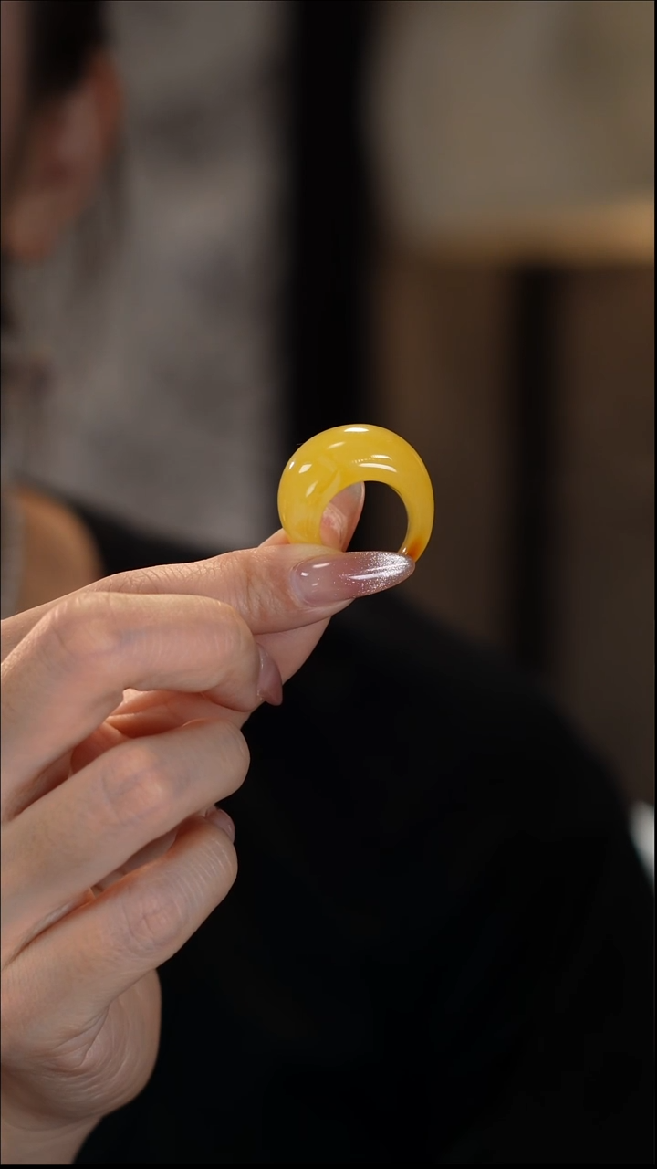 未镶嵌蜜蜡戒指蜜蜡戒指