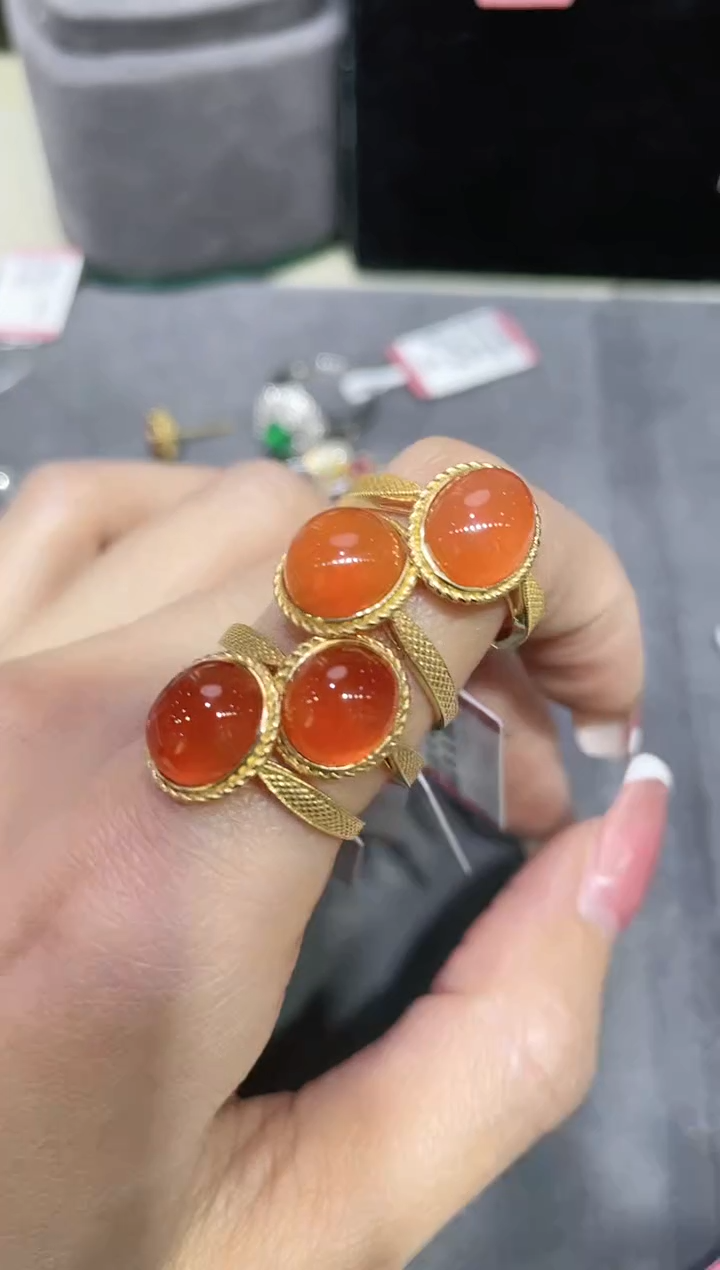 【闪购商品】南红玛瑙戒指18K金镶嵌多样性发其一