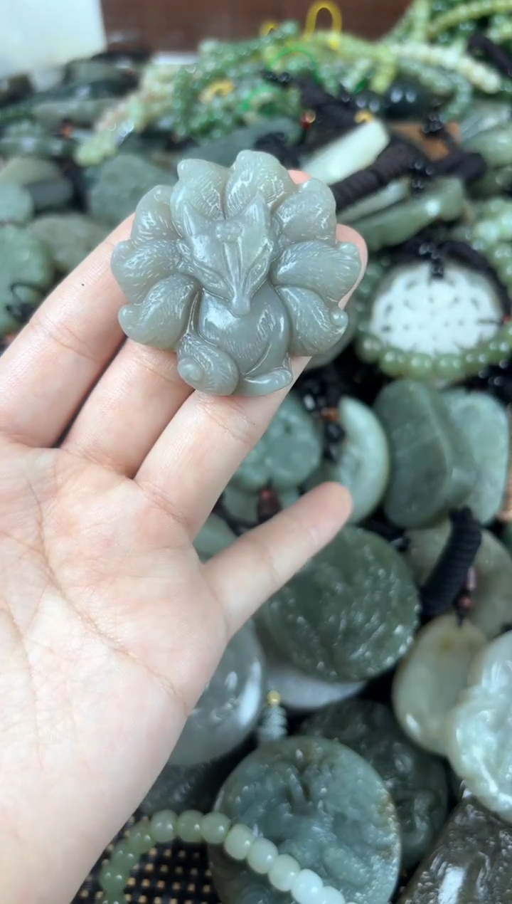 【闪购商品】和田玉颈饰未镶嵌1