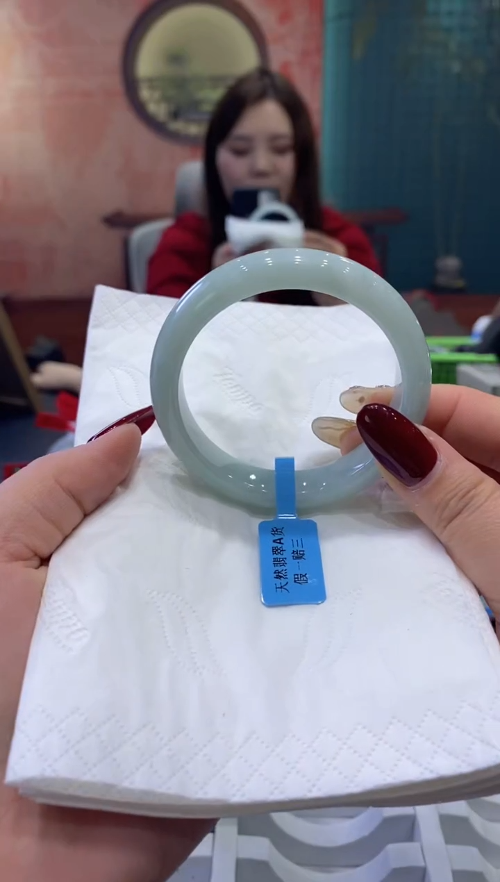 【闪购商品】翡翠手镯未镶嵌多人000111