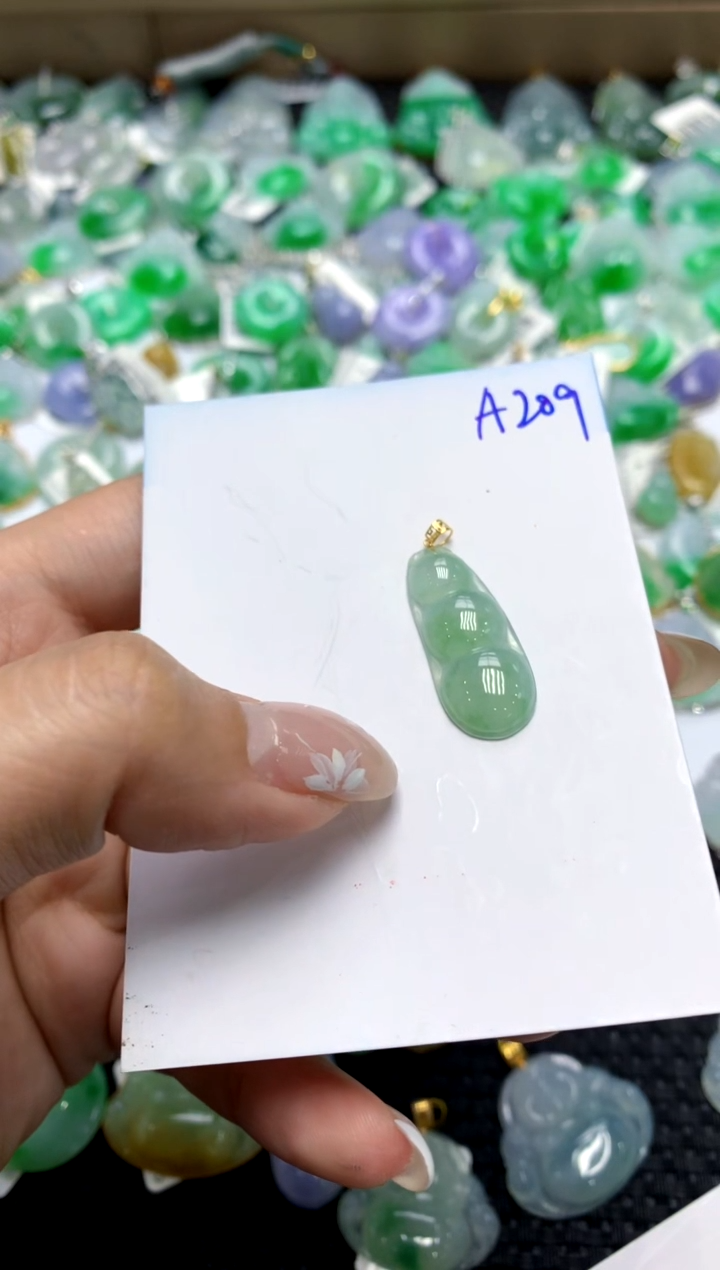 【闪购商品】翡翠颈饰18K金镶嵌1111111111111111